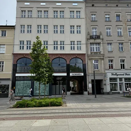 Jtb In The Centr Of Апартаменты Познань